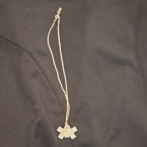 Elegant Silver Cross Pendant Necklace (Tarnished, Needs Cleaning)